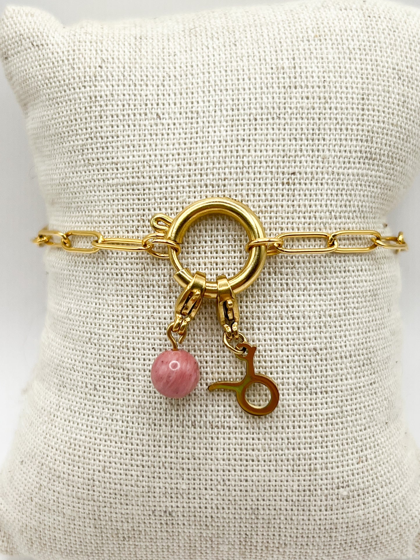 Bracelet Signe Astrologique Taureau – Acier Doré Élégant et Intemporel