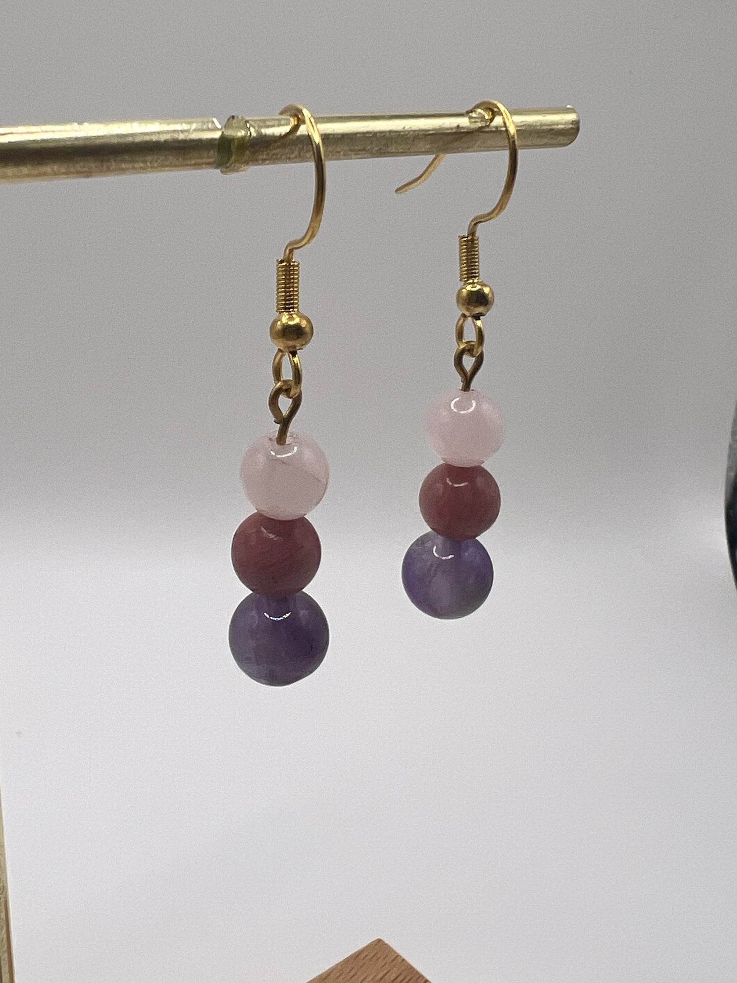 Boucles d’Oreilles Taureau Dorées Femme – Astrologie & Énergie des Pierres