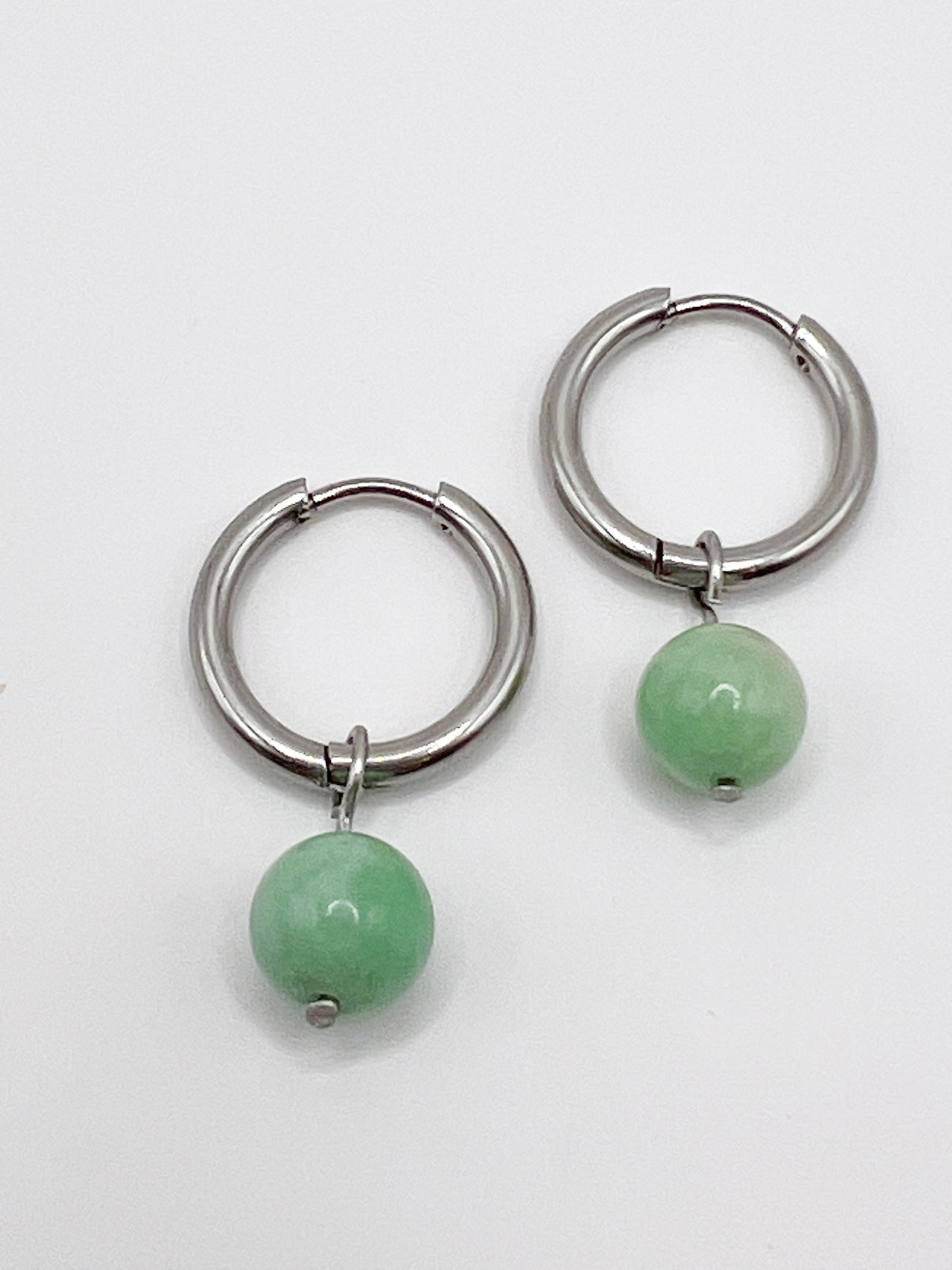 Boucles d’oreilles émeraude en acier argenté – Élégance naturelle et raffinement
