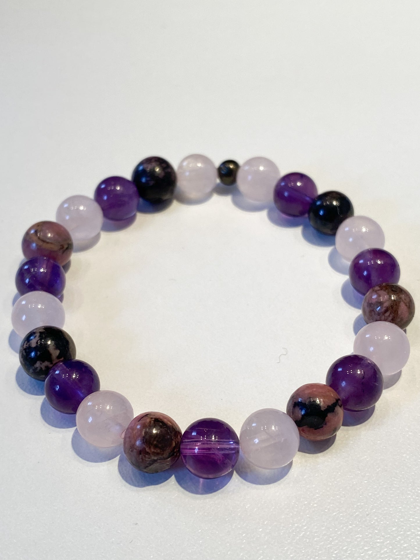Bracelet Taureau en pierres naturelles – Quartz Rose, Améthyste, Rhodonite | Équilibre & Harmonie pour signe Taureau