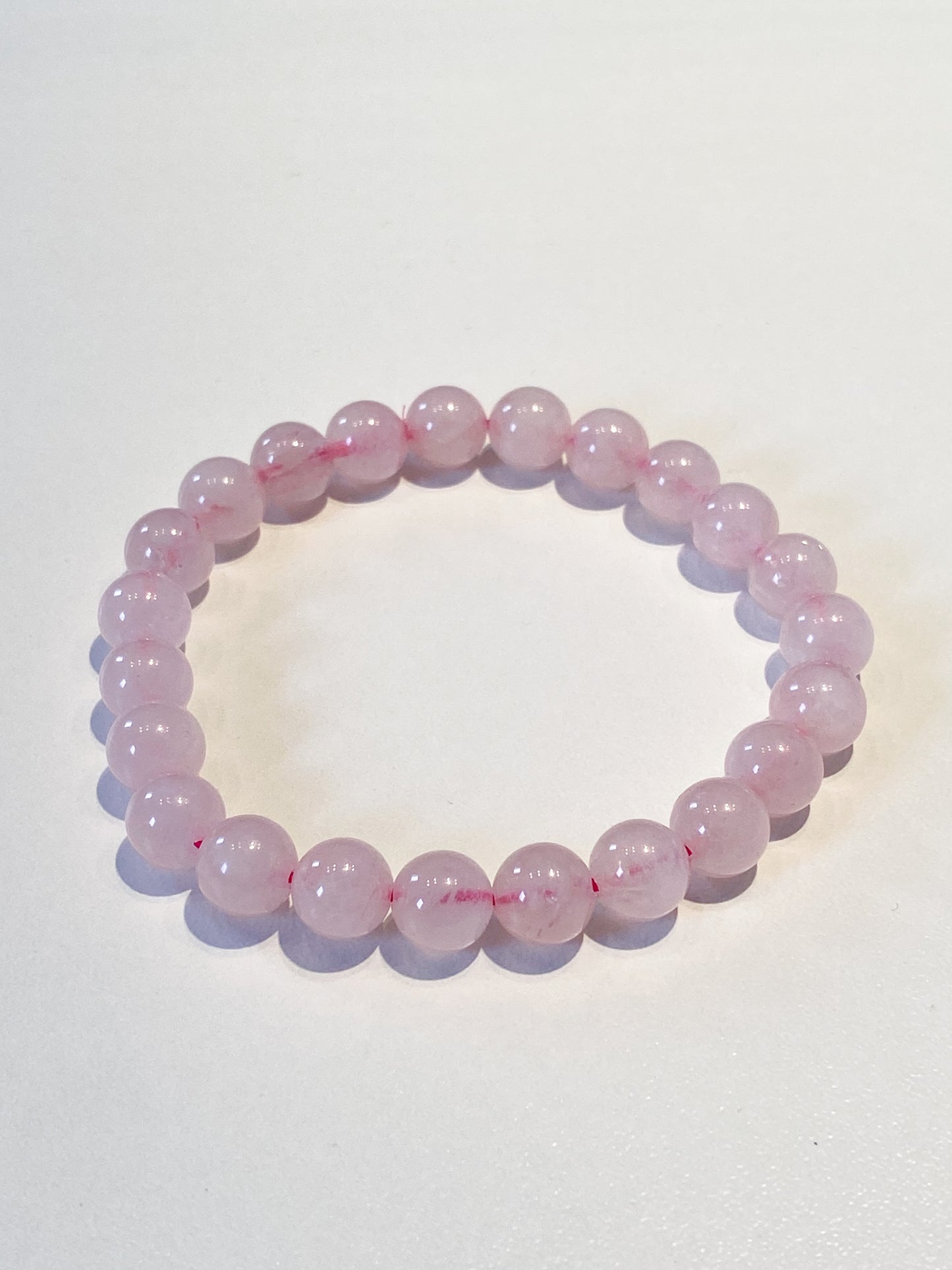 Bracelet en Quartz Rose 8mm : Élégance Naturelle et Bienfaits Apaisants