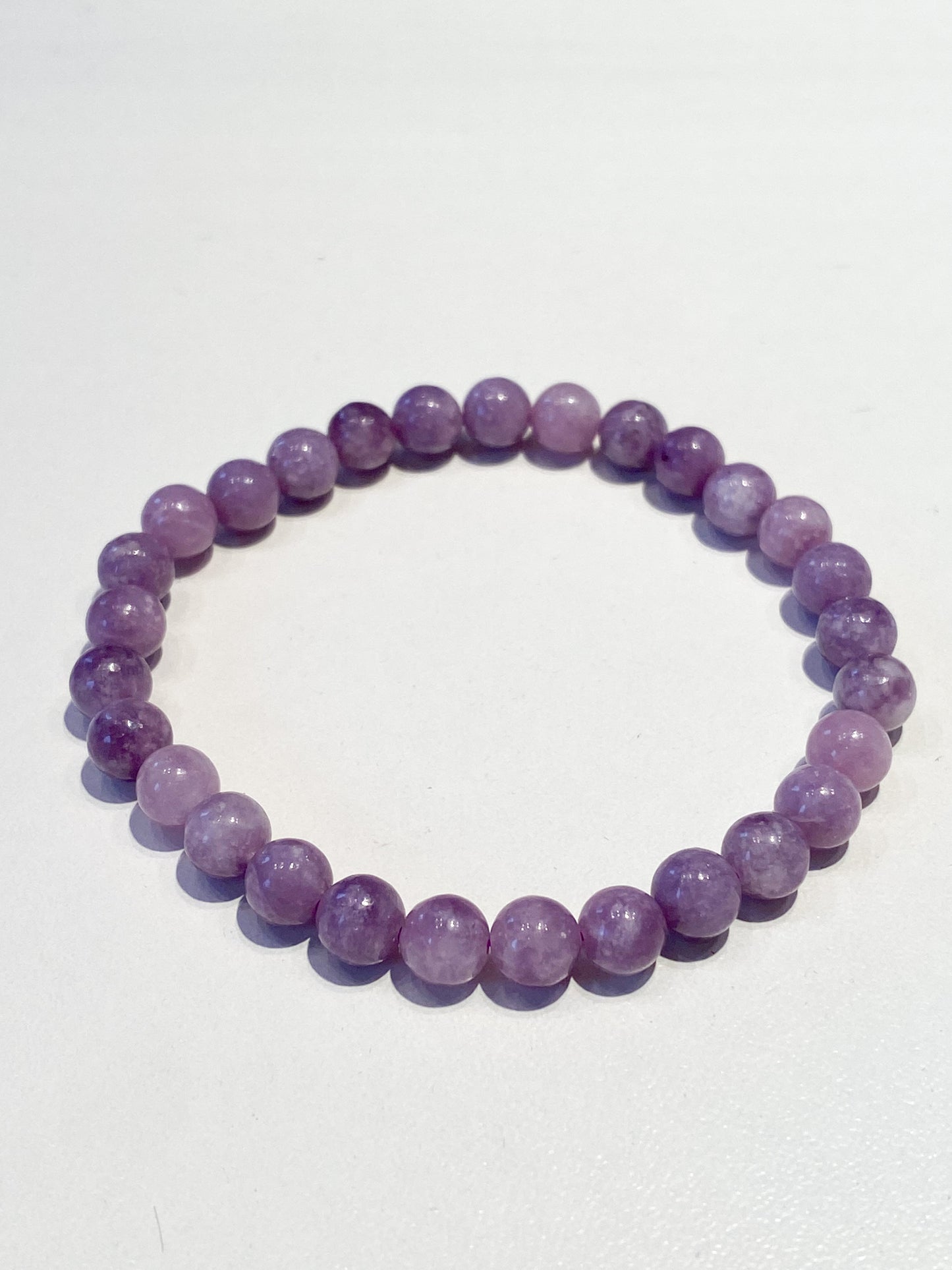 Bracelet en Lépidolite 6mm - Bien-être et Harmonie Naturelle