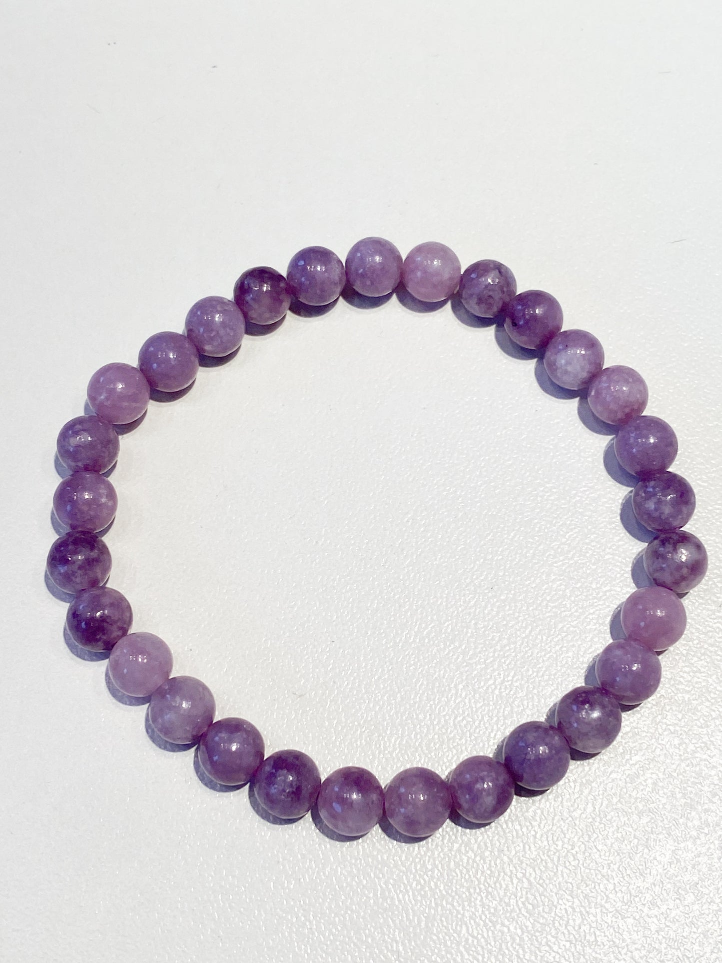 Bracelet en Lépidolite 6mm - Bien-être et Harmonie Naturelle