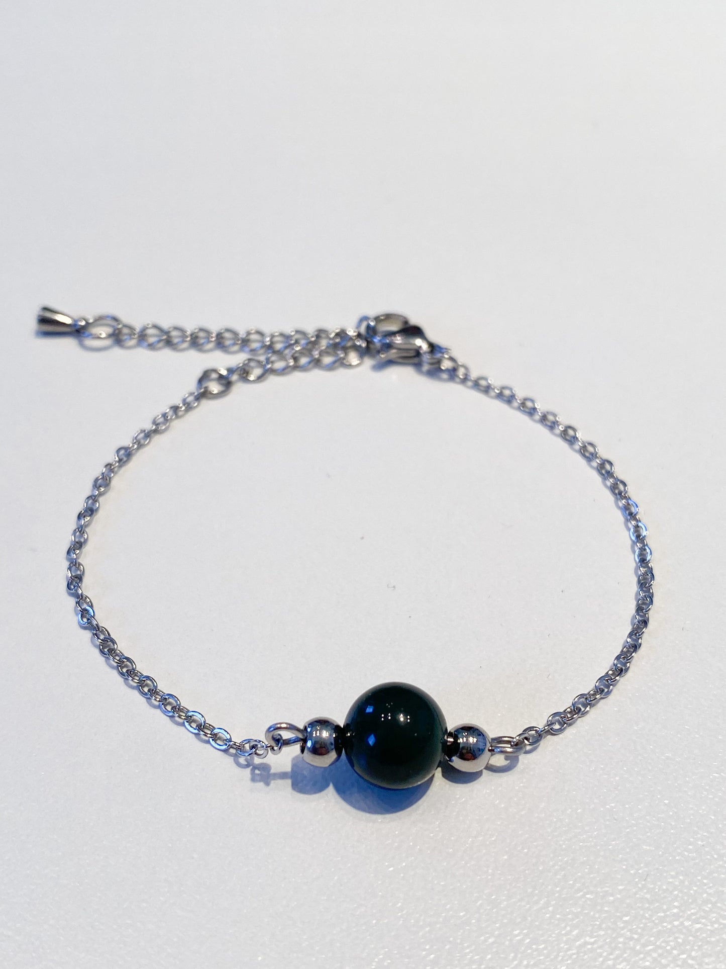 Bracelet en Acier Inoxydable Argenté avec Perle d'Agate Mousse – Élégance et Bien-être