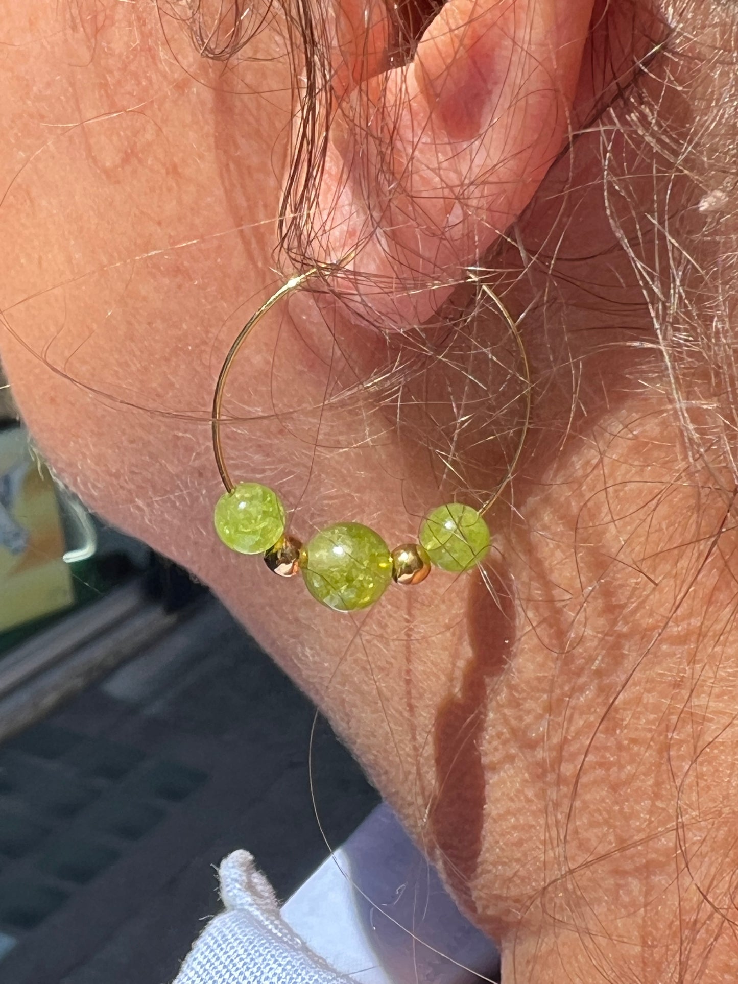 Boucles d’Oreilles Énergétiques en Péridot – Pierre Naturelle & Acier Doré Hypoallergénique