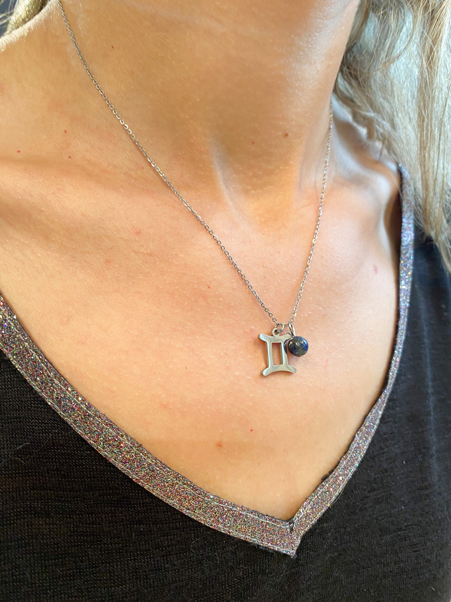 Collier gémeaux en acier inoxydable argenté avec pierre naturelle Lapis Lazuli