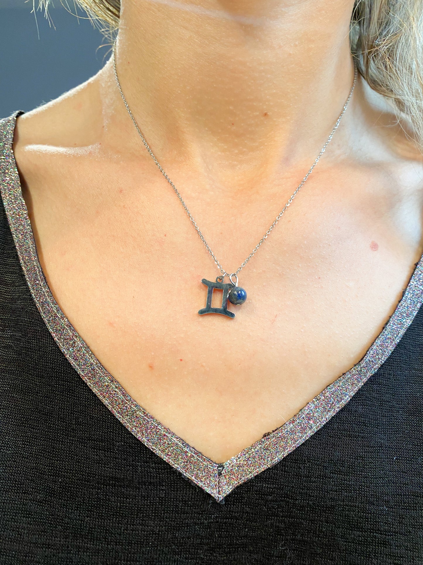 Collier gémeaux en acier inoxydable argenté avec pierre naturelle Lapis Lazuli