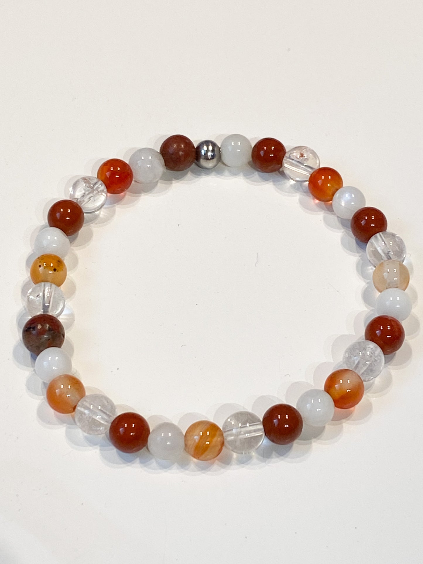 Bracelet fertilité en Cornaline , Pierre de lune, jaspe rouge et Cristal de roche 6mm