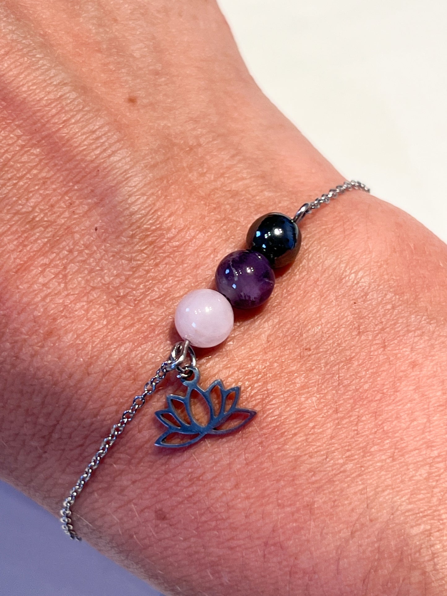 Bracelet Lithothérapie en Quartz Rose et Améthyste – Soulagez le Stress Naturellement