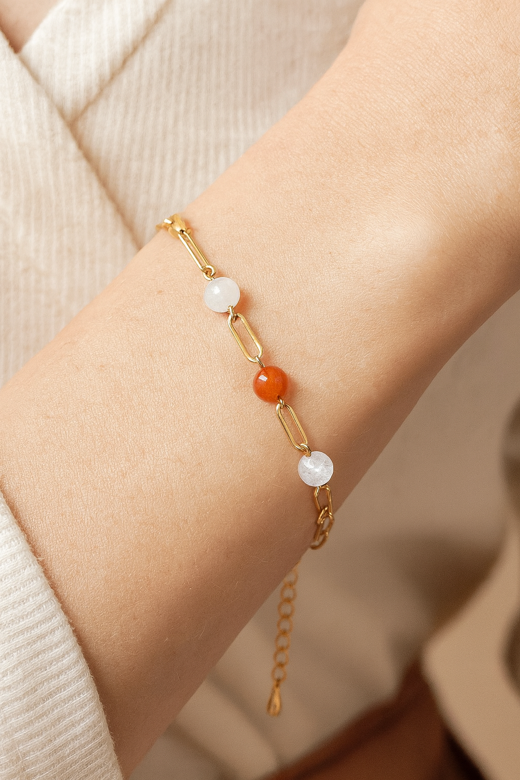 Bracelet Fertilité en Pierres Naturelles & Acier Doré – Pierre de Lune, Cornaline, Jaspe Rouge