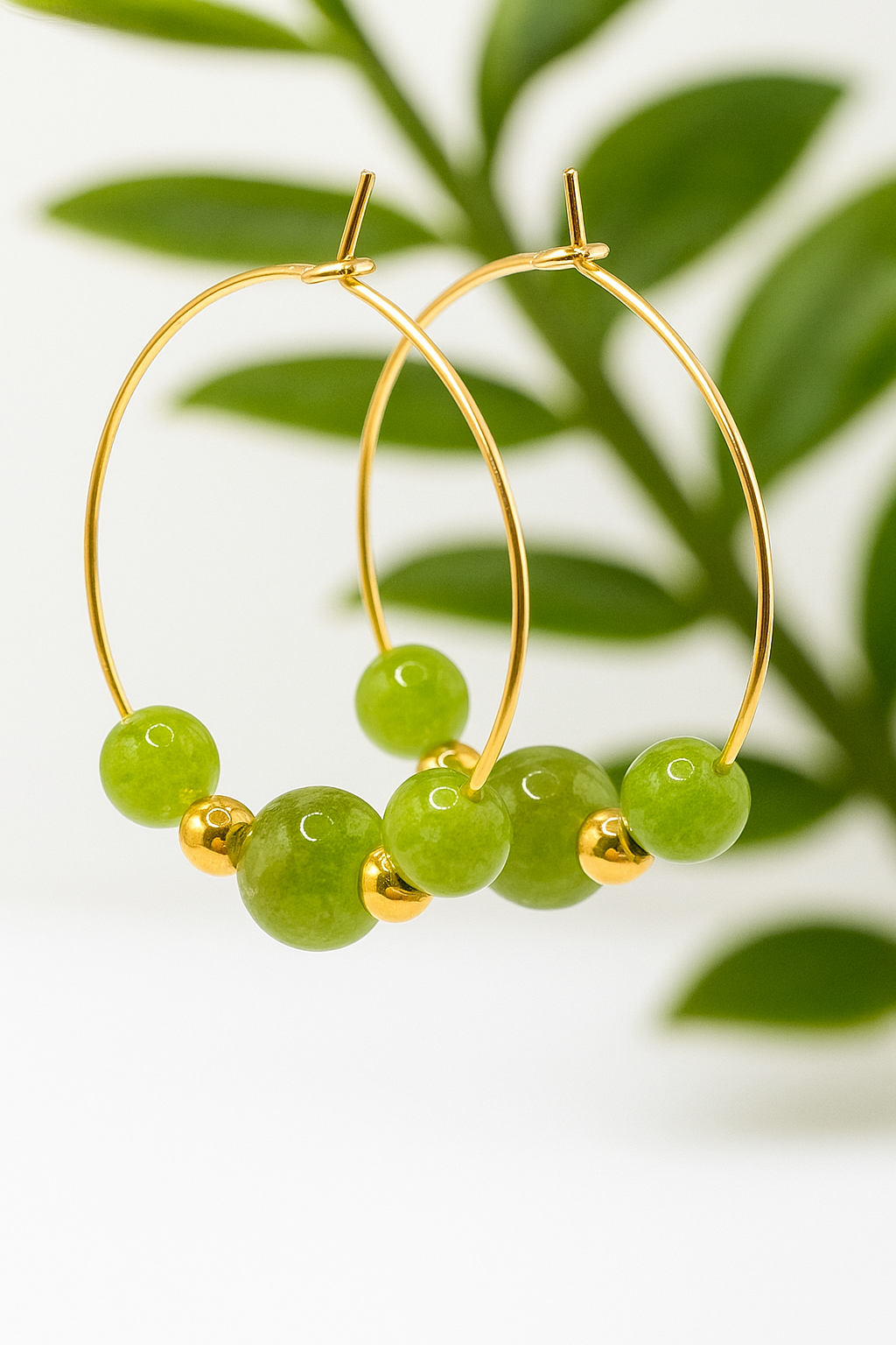 Boucles d’Oreilles Énergétiques en Péridot – Pierre Naturelle & Acier Doré Hypoallergénique