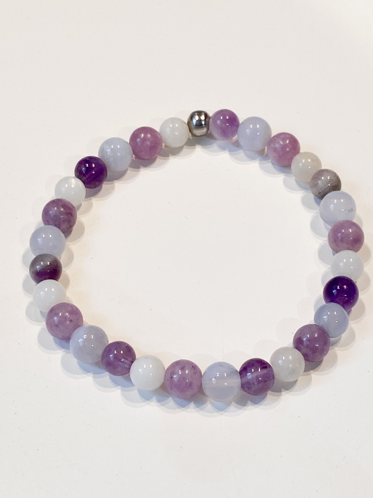 Bracelet Harmonie Féminine – Calcédoine, Pierre de Lune, Améthyste & Lépidolite 6mm