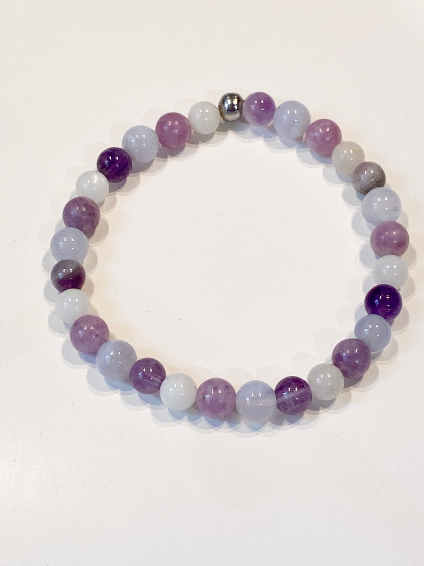Bracelet Harmonie Féminine – Calcédoine, Pierre de Lune, Améthyste & Lépidolite 6mm