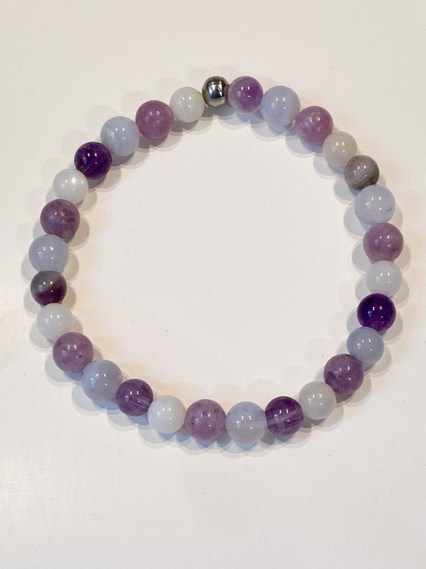 Bracelet Harmonie Féminine – Calcédoine, Pierre de Lune, Améthyste & Lépidolite 6mm