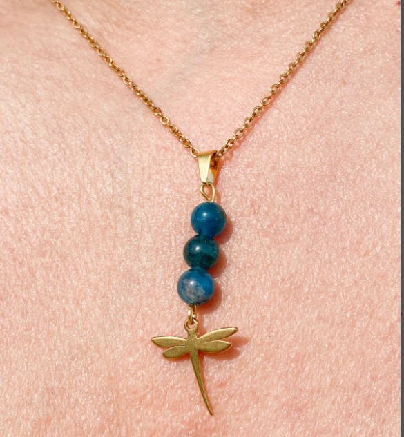 Collier libellule en acier inoxydable en pierres naturelles Apatite