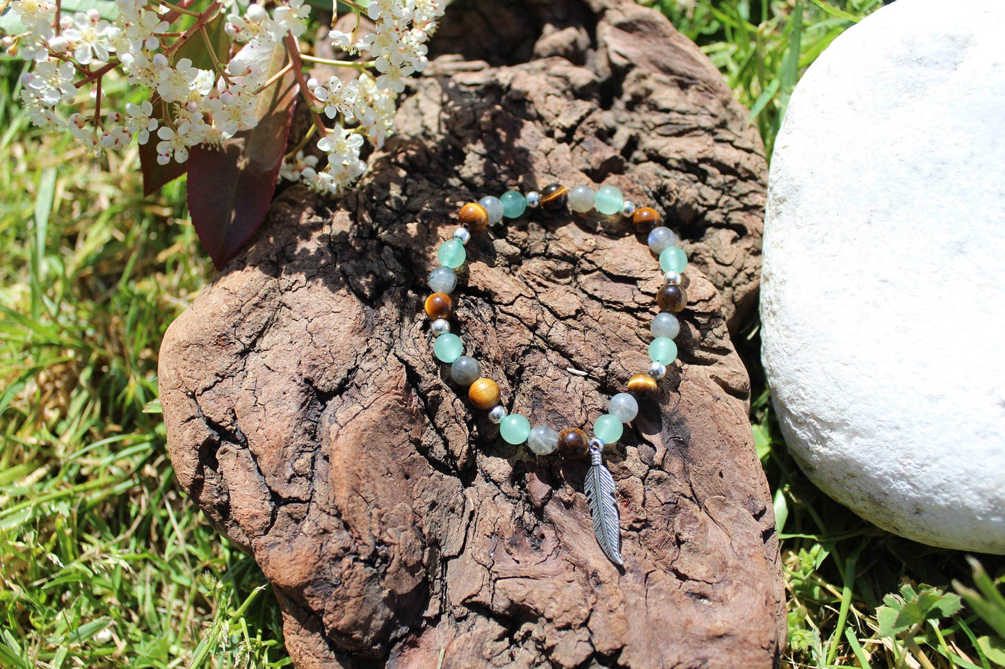 Bracelet en pierres naturelles Aventurine , Labradorite, Œil du tigre " Spécial Protection"