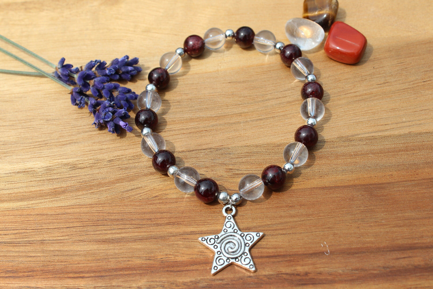 Bracelet pierres naturelles en Cristal de Roche et Grenat