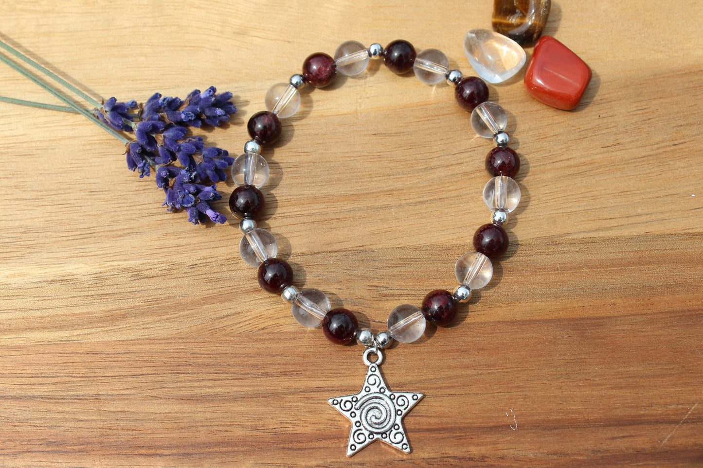 Bracelet pierres naturelles en Cristal de Roche et Grenat