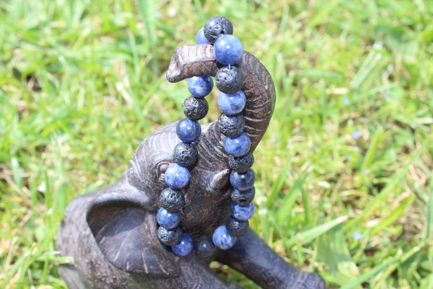 Bracelet en pierres naturelles homme en Sodalite, Pierre de lave