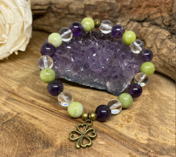 Bracelet Lithothérapie en pierres naturelles Améthyste, Péridot et Cristal de roche