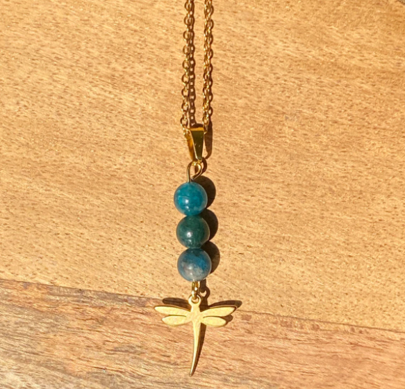 Collier libellule en acier inoxydable en pierres naturelles Apatite