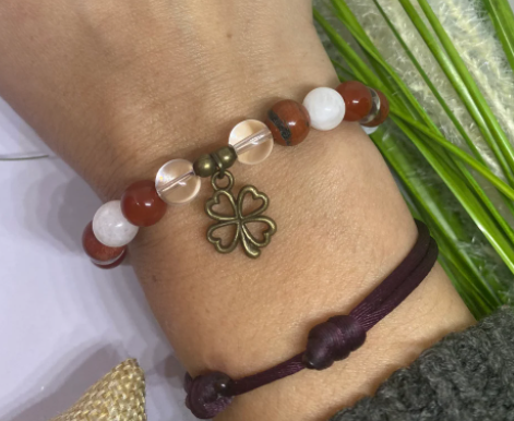 Bracelet Énergie Féminine – Cornaline, Pierre de Lune & Jaspe Rouge