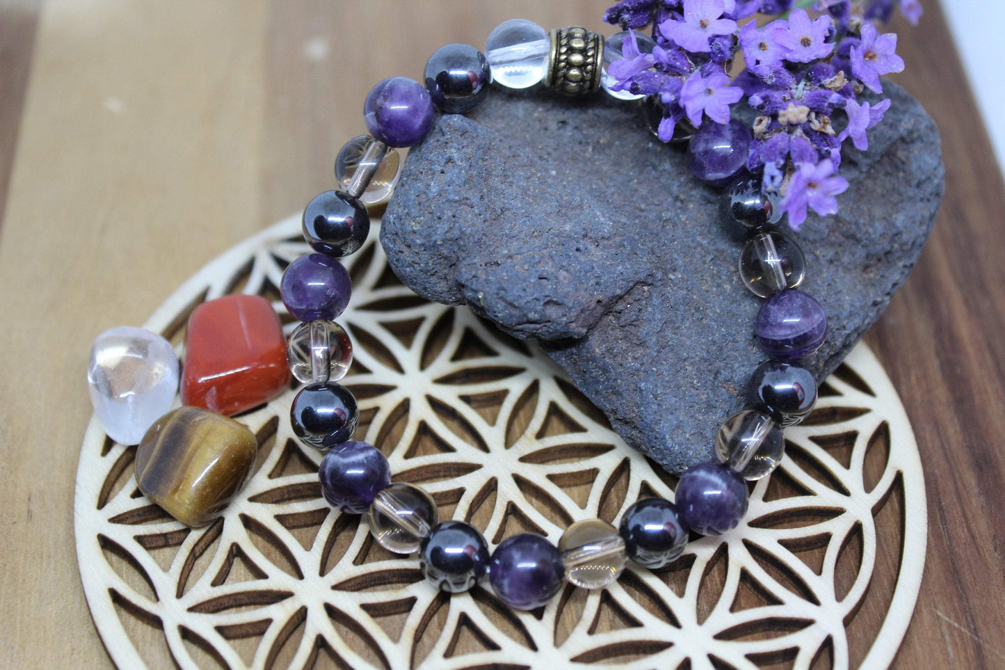 Bracelet pierres naturelles Améthyste , Quartz fumé , Hématite et Cristal de roche