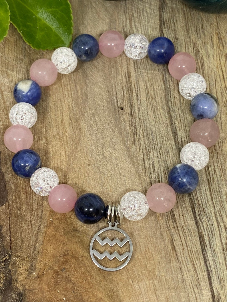 Bracelet élastique en pierres naturelles Cristal de roche, Quartz rose et Sodalite " Spécial Verseau "