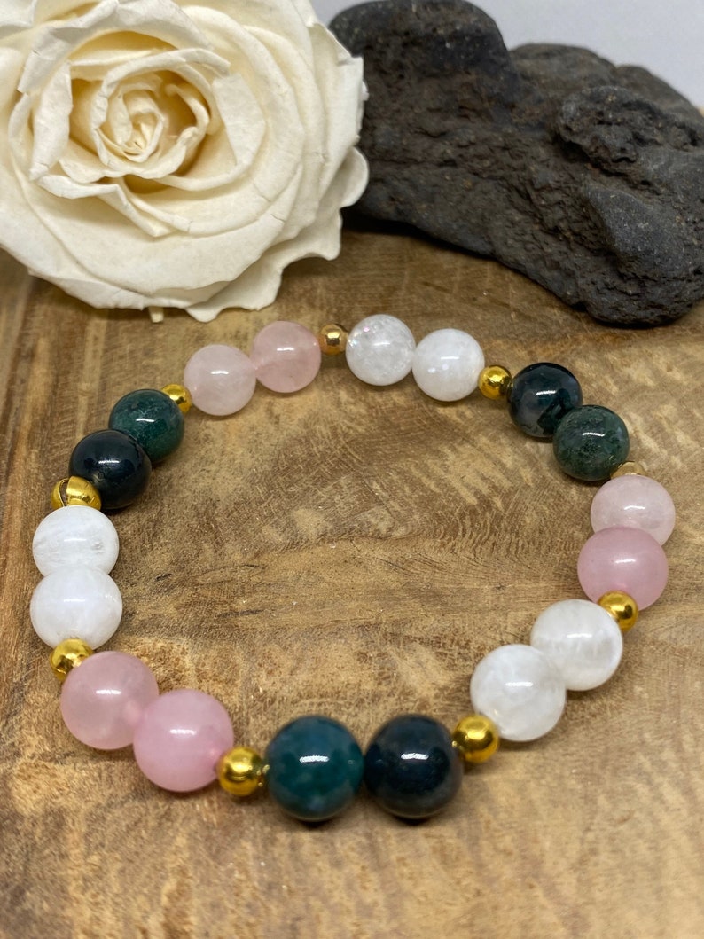 Bracelet règles douloureuse en agate mousse, quartz rose et pierre de lune