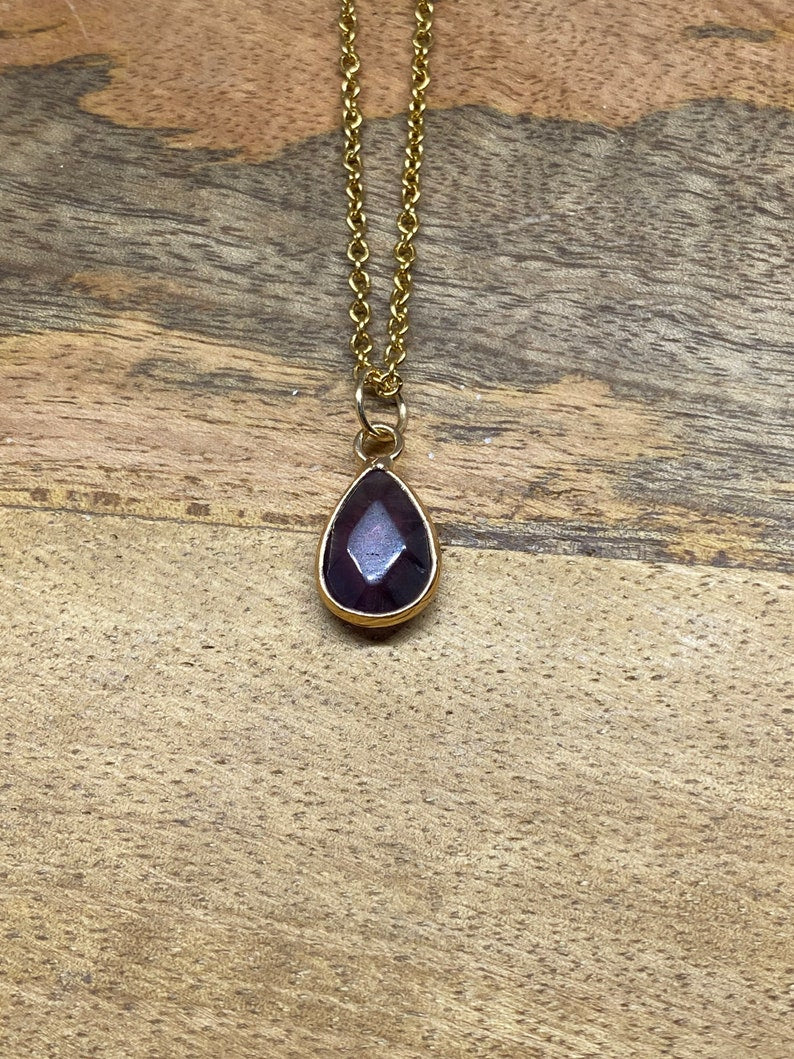 Collier en acier inoxydable en pierres naturelles Améthyste