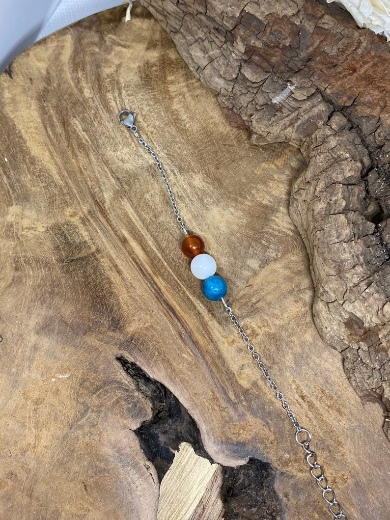 Bracelet en pierres naturelles avec Apatite, Howlite et Cornaline