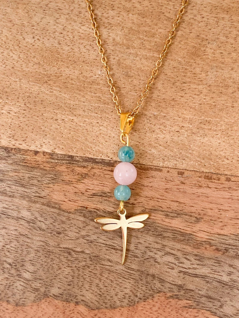 Collier libellule en acier inoxydable en pierres naturelles Amazonite et Quartz rose