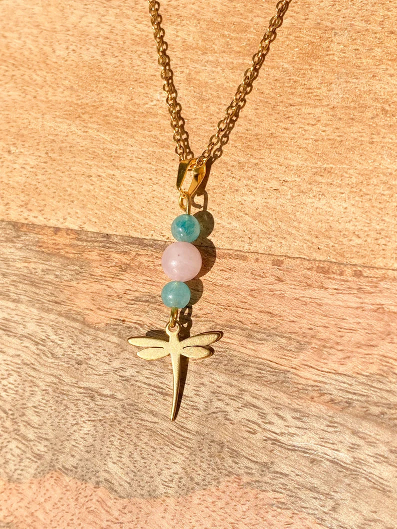 Collier libellule en acier inoxydable en pierres naturelles Amazonite et Quartz rose