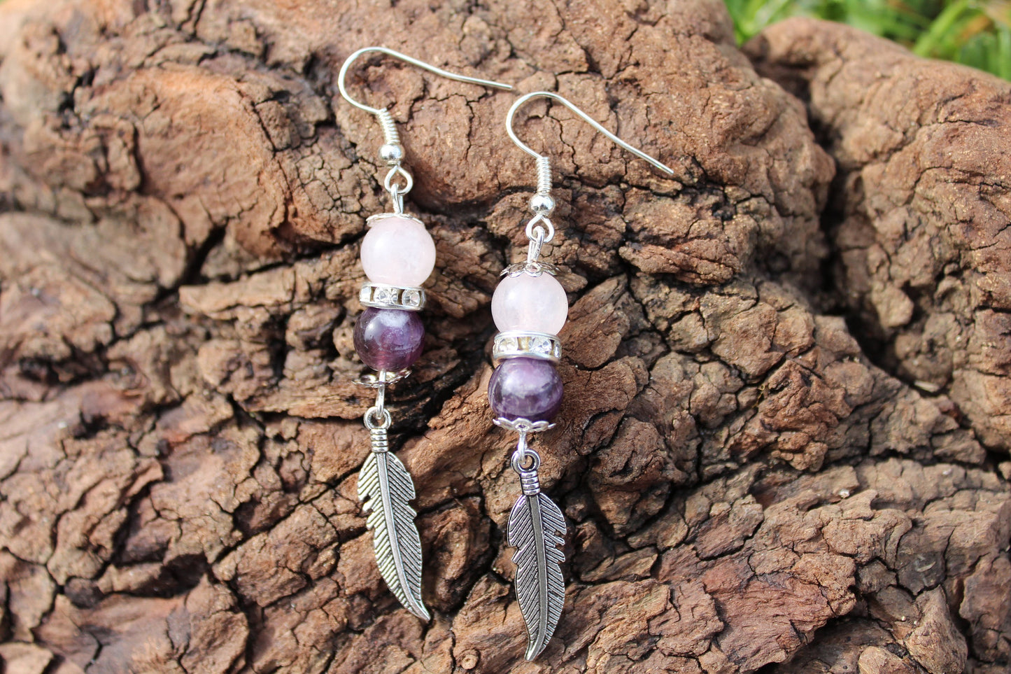 Boucles d'oreilles plume avec pierre naturelle Améthyste et Quartz rose
