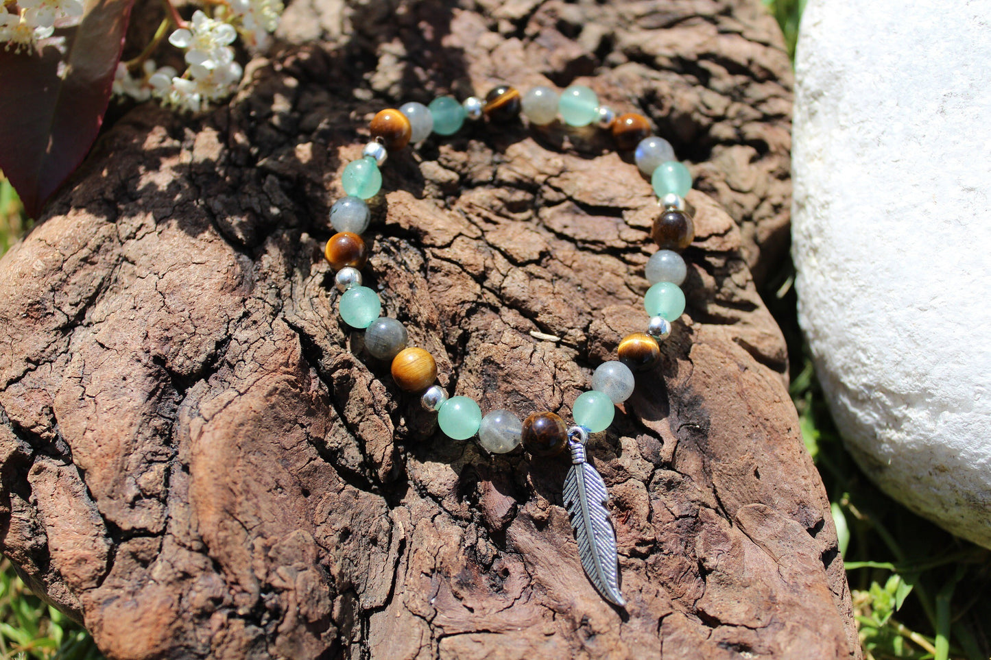 Bracelet en pierres naturelles Aventurine , Labradorite, Œil du tigre " Spécial Protection"