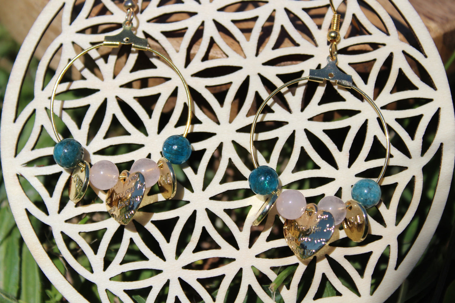 Boucles d'oreilles en Apatite et Quartz Rose
