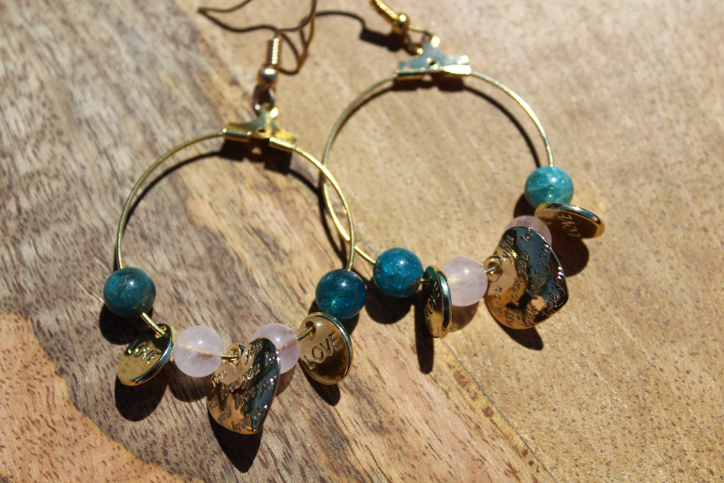 Boucles d'oreilles en Apatite et Quartz Rose