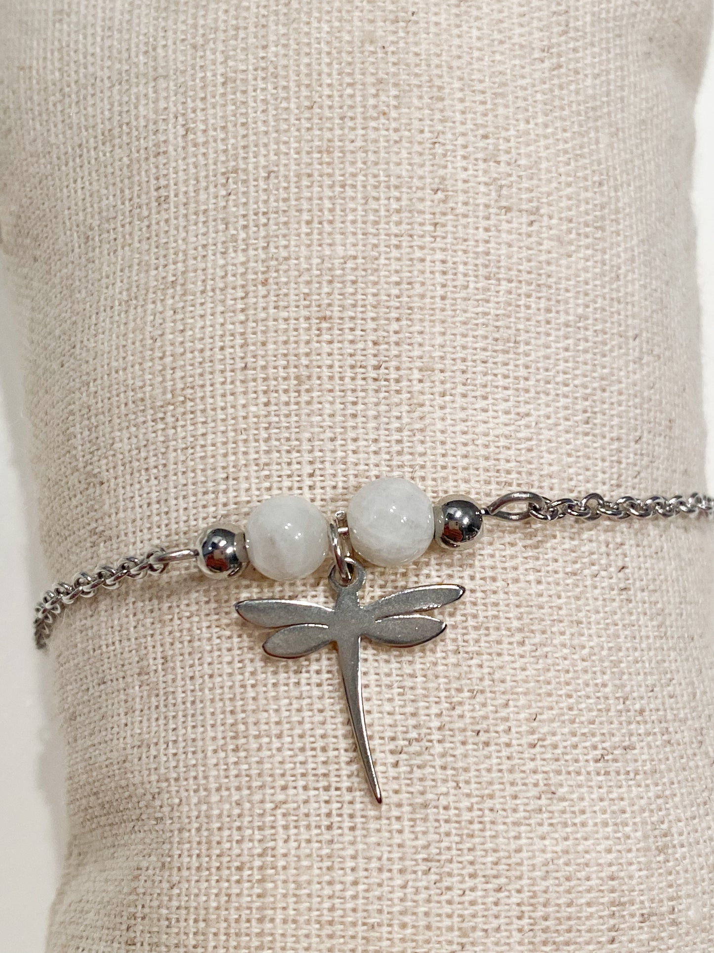 Bracelet acier inoxydable en pierres naturelles Pierre de Lune avec libellule