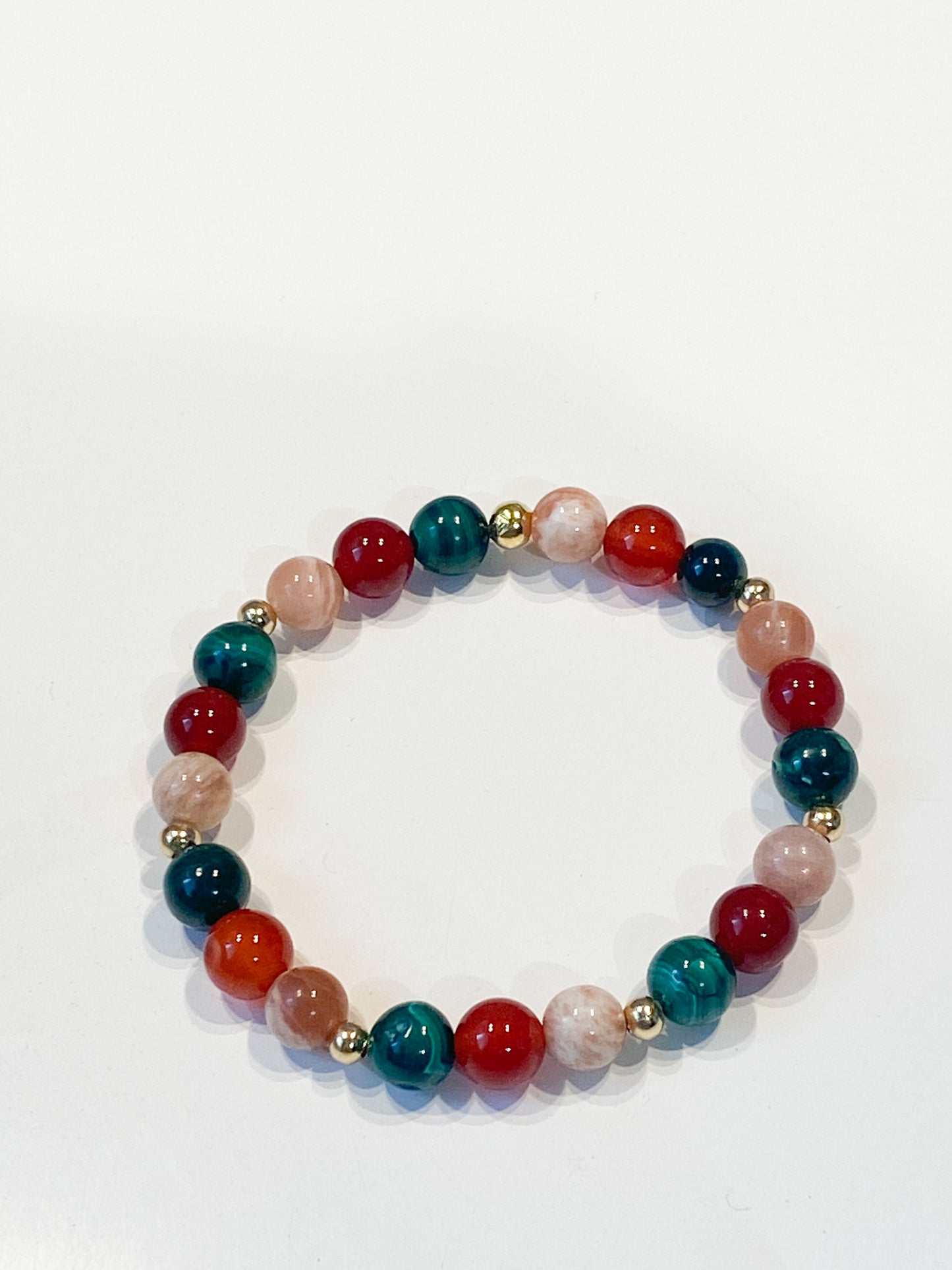 Bracelet endométriose : la solution pour gérer vos douleurs au quotidien
