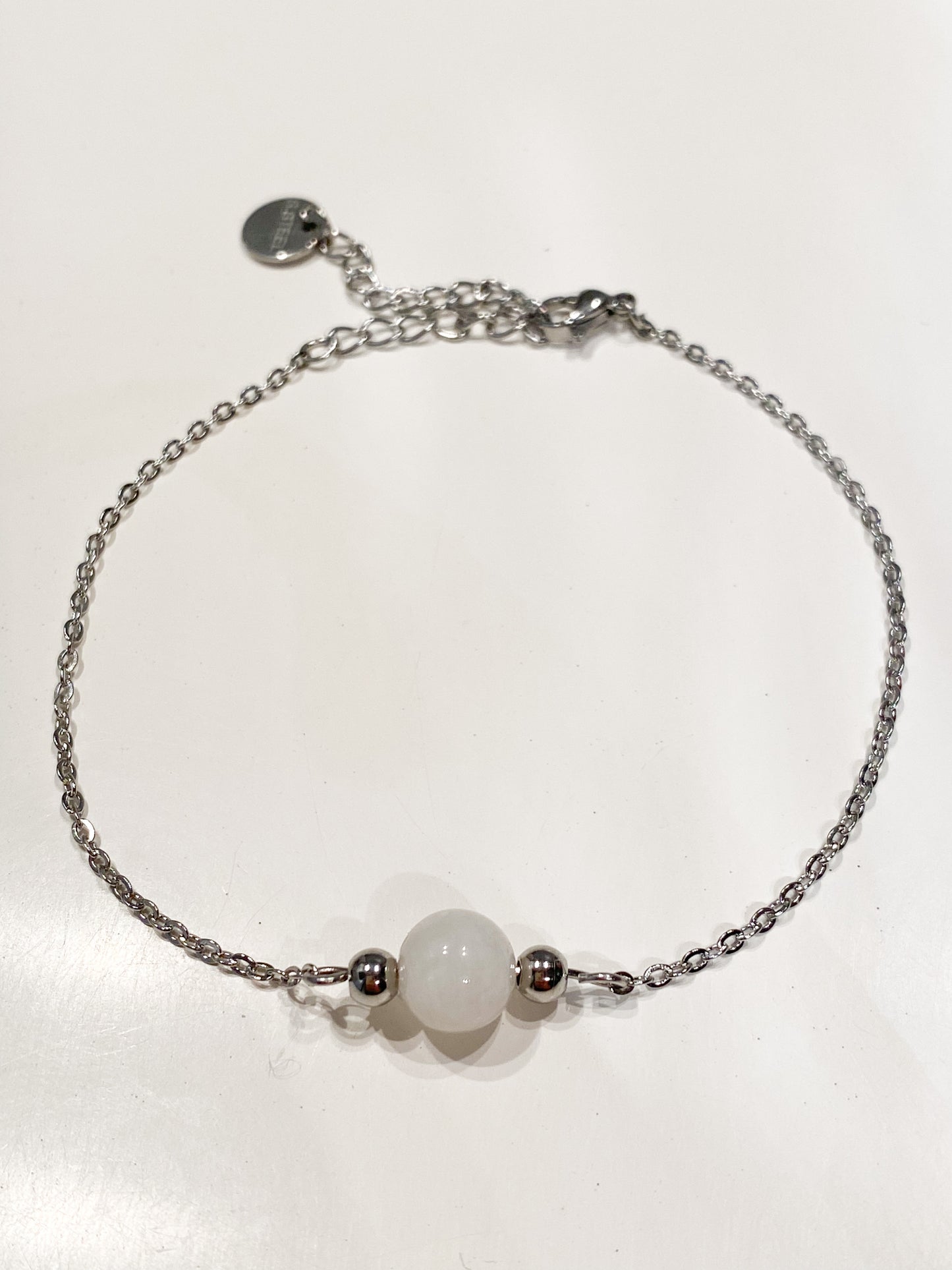 Bracelet en Pierre de Lune Naturelle et Acier Argenté – Bijou Raffiné et Durable