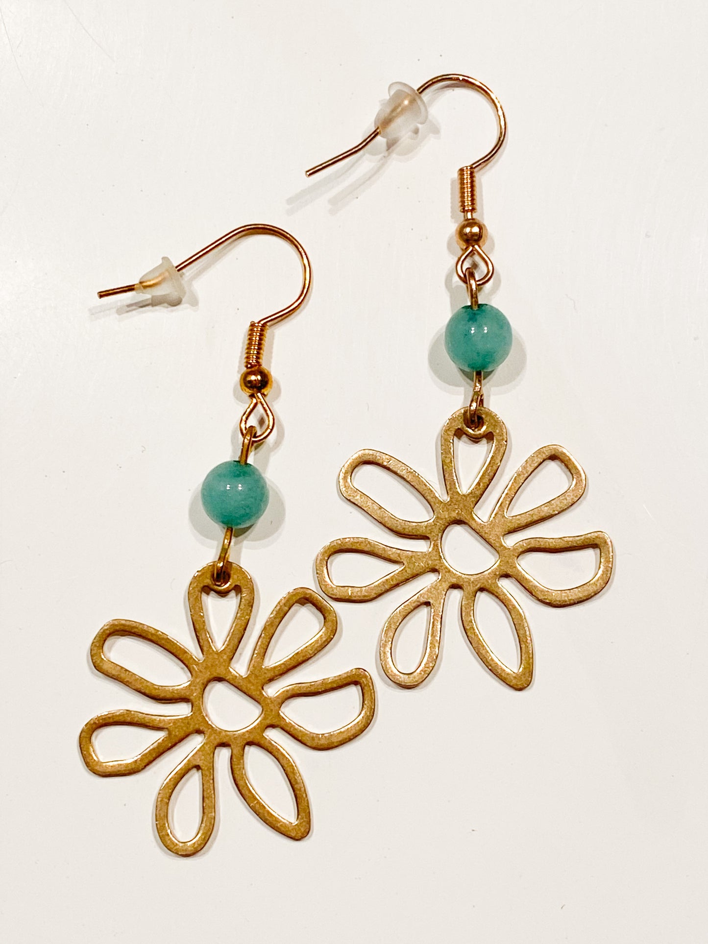 Boucles d'oreilles fleur avec pierre naturelle Amazonite