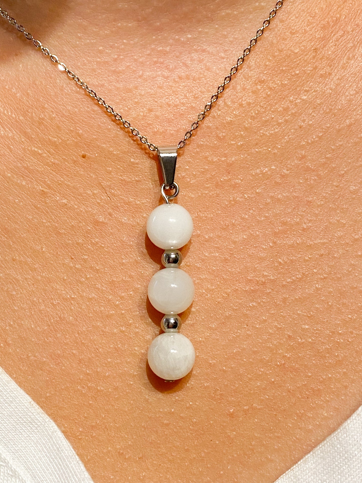 Collier Pierre de Lune et acier inoxydable
