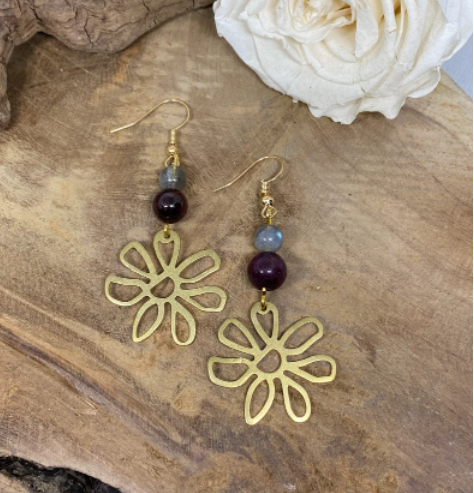 Boucles d'oreilles fleur en pierre naturelle Grenat et Labradorite