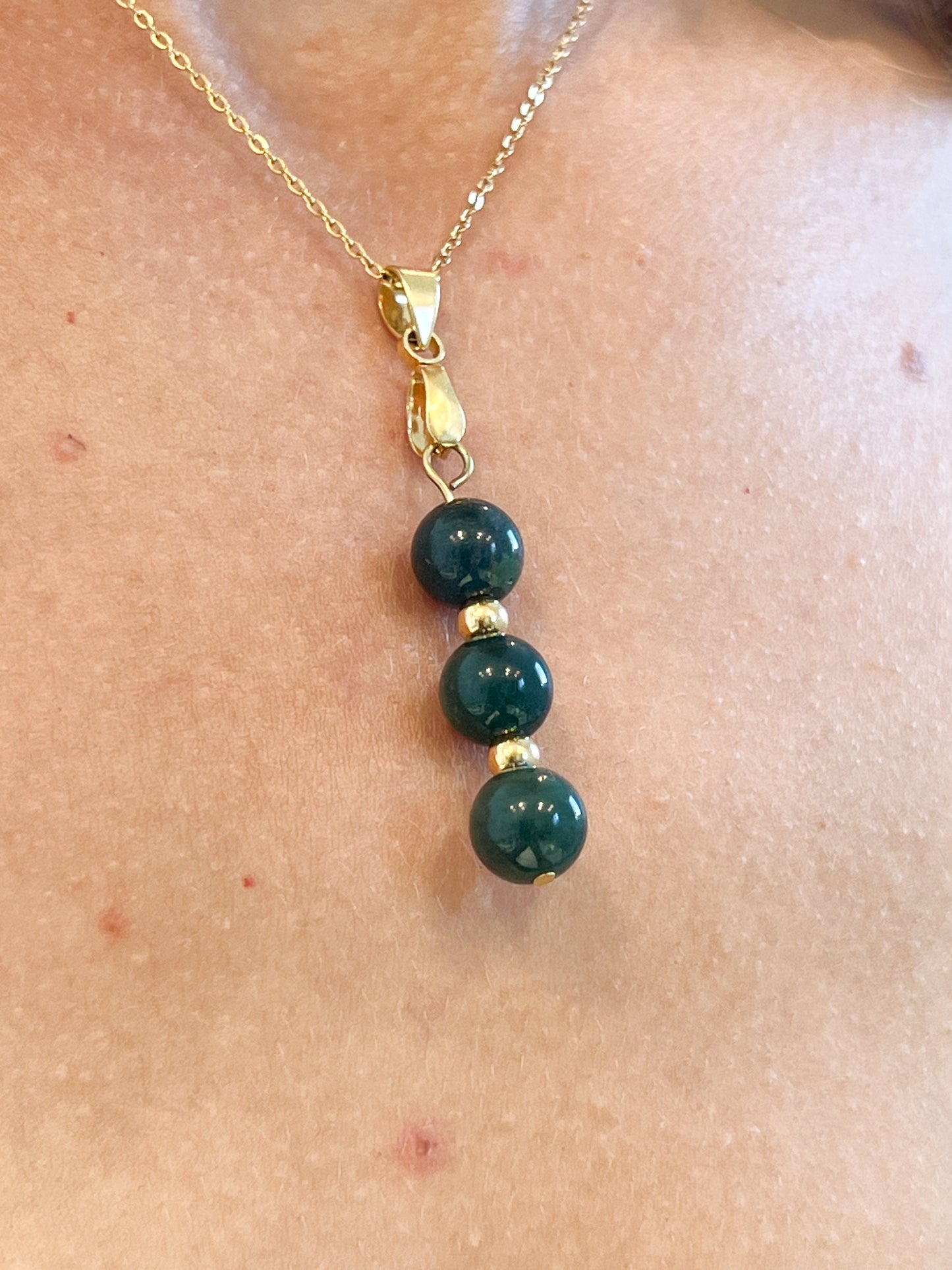 Collier Acier Inoxydable Doré avec Perles d'Agate Mousse – Harmonie et Élégance