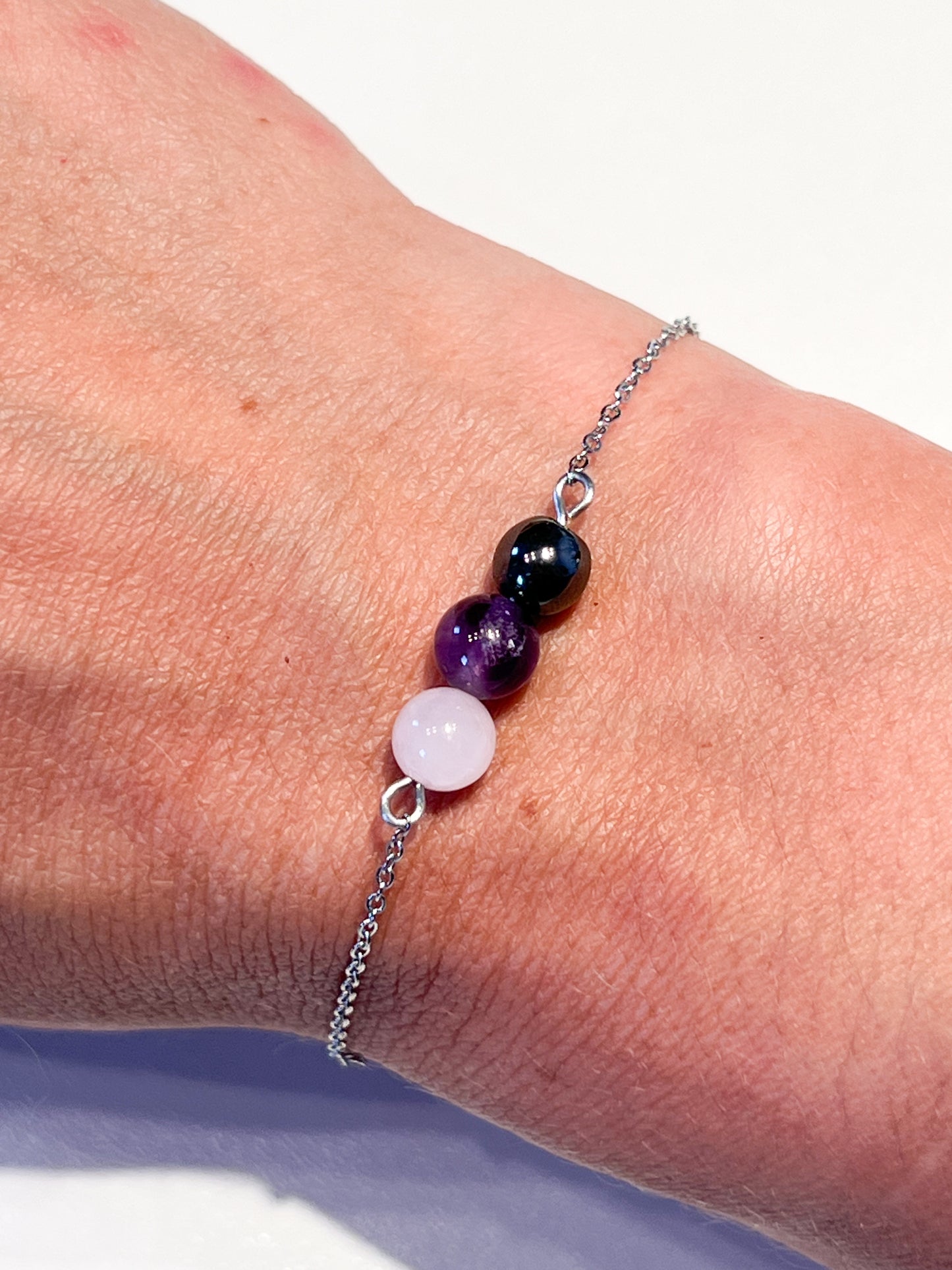 Bracelet Anti-Stress en Quartz Rose, Améthyste et Hématite – Harmonie et Équilibre