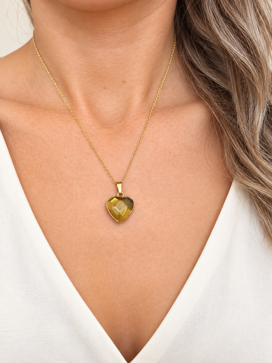 Collier cœur œil de tigre en acier inoxydable doré