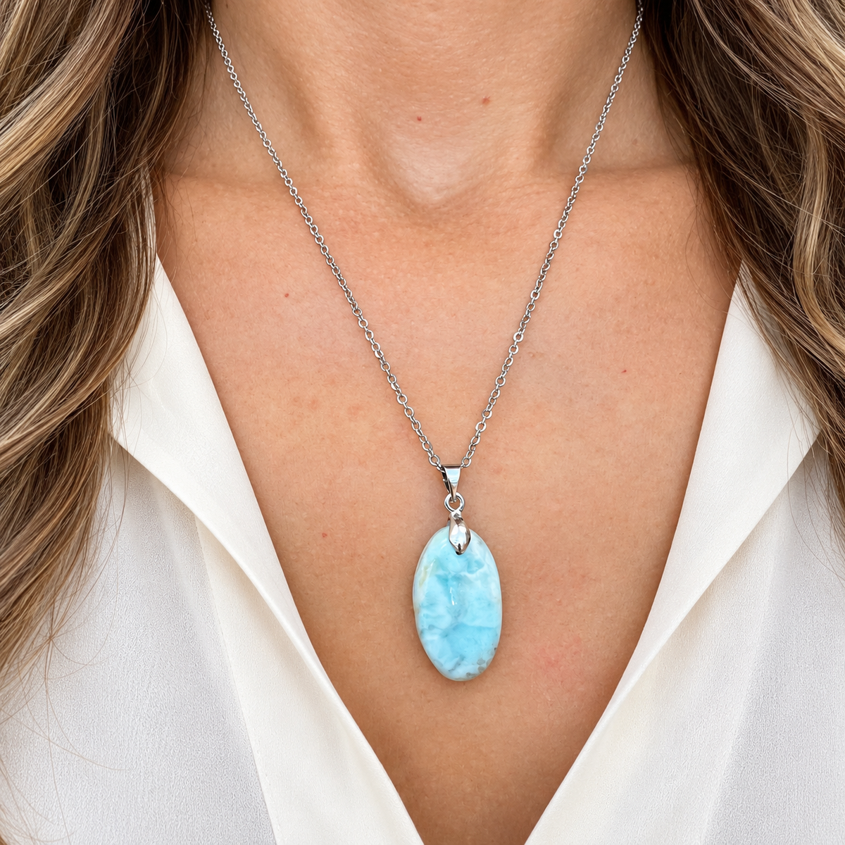 Collier larimar naturel sur chaîne en acier inoxydable argenté