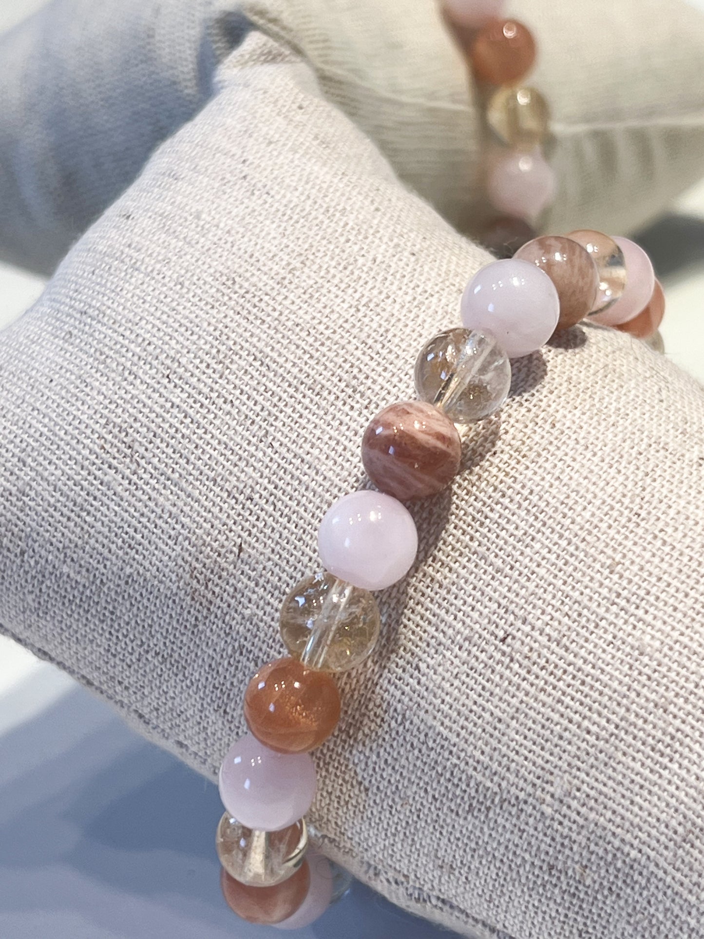 Bracelet Astro Lion : Quartz Rose, Citrine & Pierre de Soleil pour Énergie et Confiance