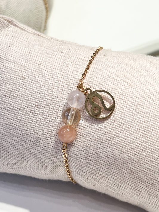 Bracelet Lion en Quartz Rose, Citrine et Pierre de Soleil – Acier Doré Inoxydable