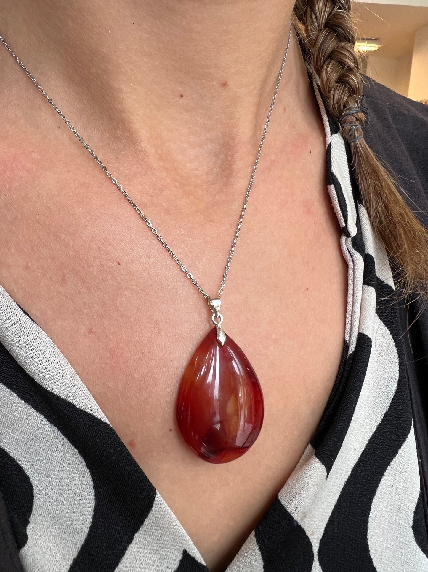 Collier en cornaline pierre naturelle – bijou cornaline femme en acier inoxydable argenté